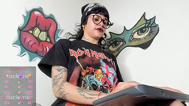 trinitty Chat XXX in diretta