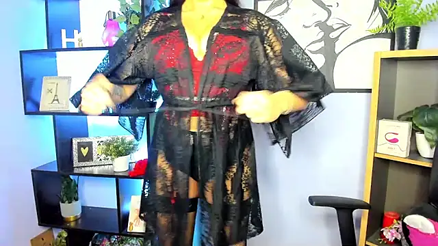 XXX chat uživo modela FUN_AMI