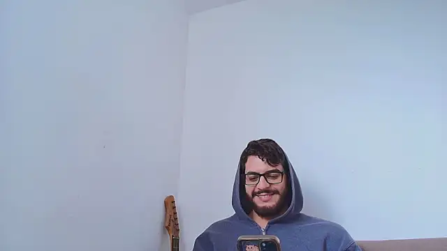 Chatroom XXX en direct de thomas_gun