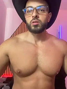 Show modela magnumchris na web-kameri