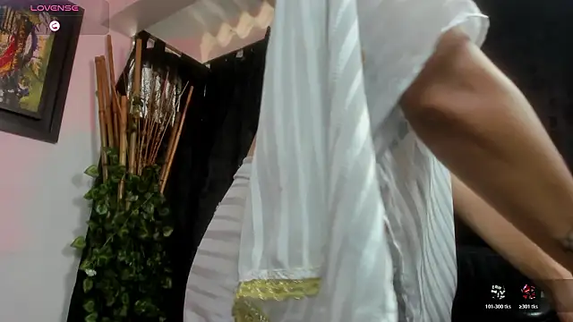 دردشة kyra_jeet الجنسية المباشرة