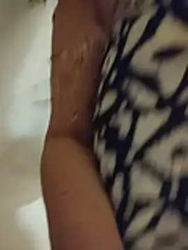 Chat +18 de NakedMILFx ao vivo