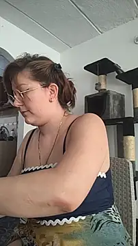 دردشة HunnyyLove الجنسية المباشرة