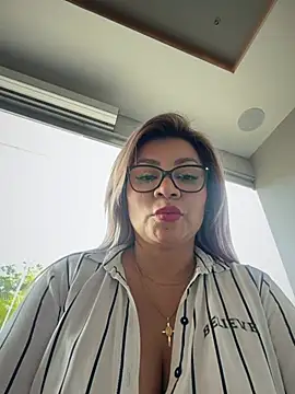 DIANITA_1988: онлайн-секс-чат