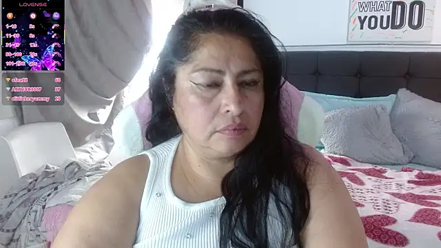 Chatroom XXX en direct de Keyla01_