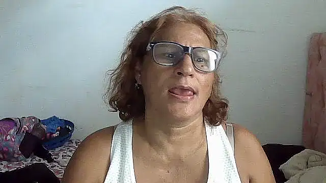 charrysexy1 Show in webcam