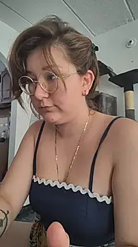 HunnyyLove: онлайн-секс-чат