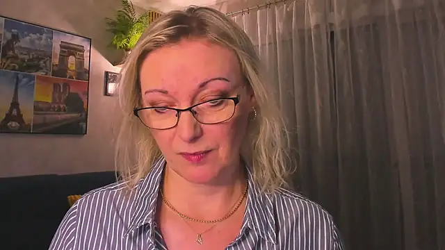 Show modela vanessa_chat na web-kameri