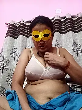 Gullapi Show in webcam