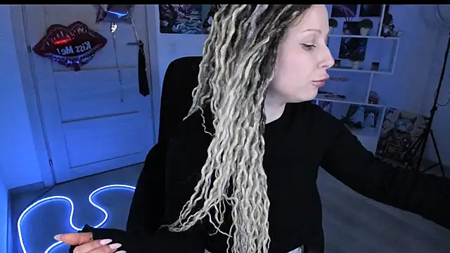 HoneySallyMoore Chat XXX live