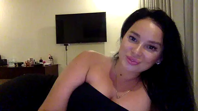 Fayronna webcam show