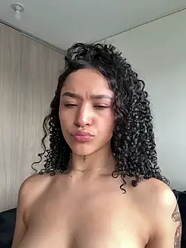 XXX chat uživo modela crystal_dlun