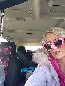 XXX chat uživo modela BeautifulFire23