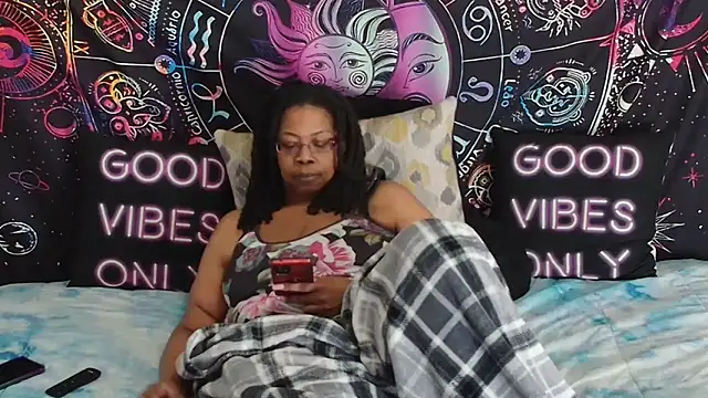 RENAESPLEASUREPALACE Chat XXX in diretta