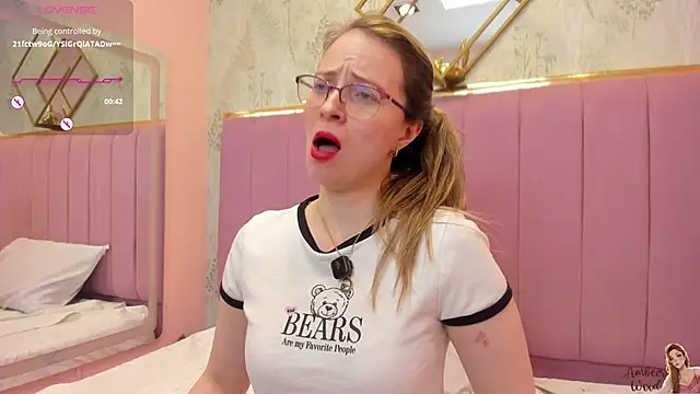 دردشة AmbeerWood_ الجنسية المباشرة