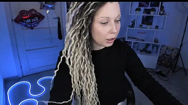 Chat XXX en directo de HoneySallyMoore