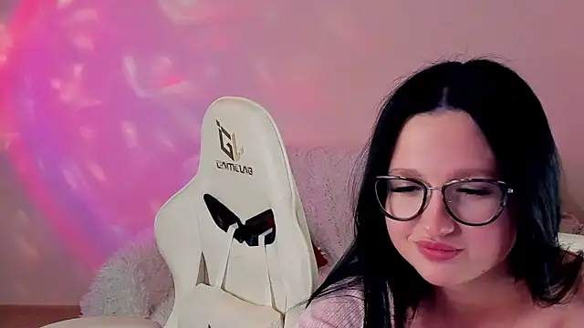 แชท XXX สดของ MishkaMe