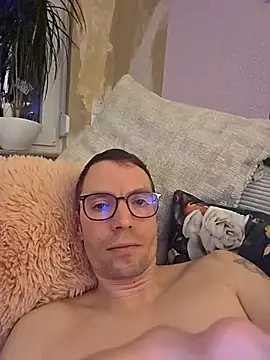 Schnubby1: онлайн-секс-чат