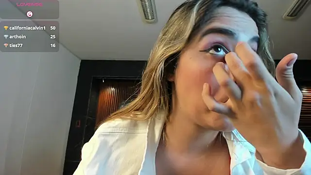 IsabellaaJoness – Naživo XXX chat