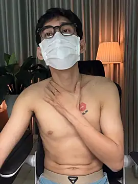 MinhTuanLive: онлайн-секс-чат