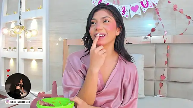 chloe_murray: онлайн-секс-чат