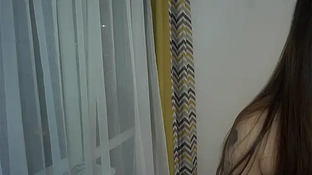 Chatroom XXX en direct de LoveMillier