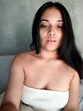 دردشة _Estrellita_ الجنسية المباشرة