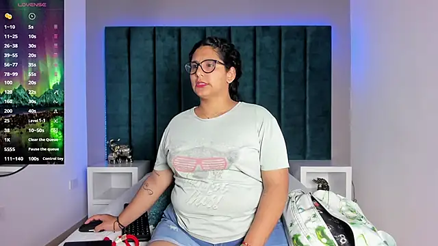 DanielleEvans_: онлайн-секс-чат