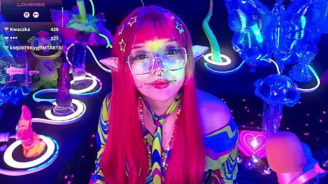 LaytonBox Chat XXX in diretta