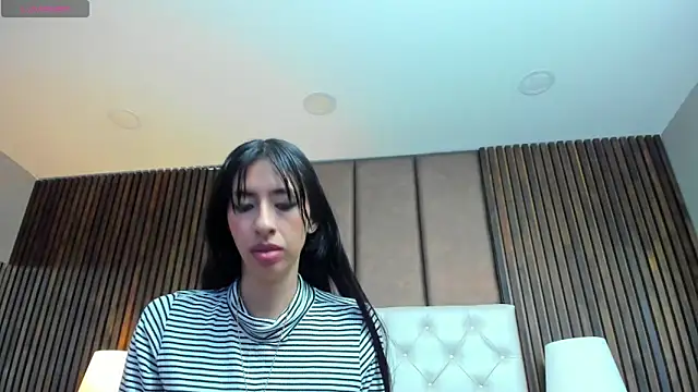 Chat +18 de Kendal_Foxxx ao vivo