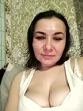 Mia24Blove: онлайн-секс-чат