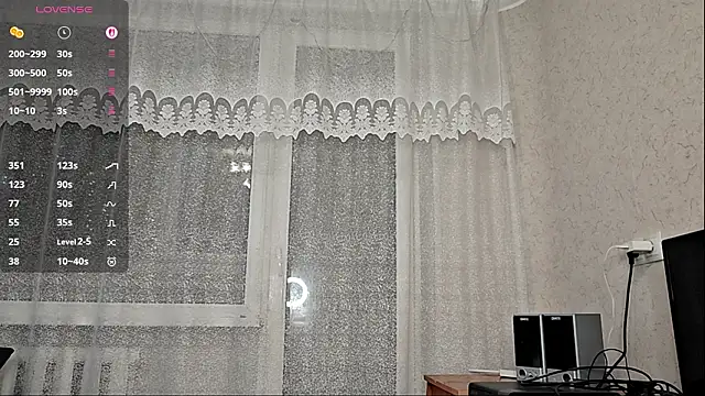 MiaLovelyOne: онлайн-секс-чат