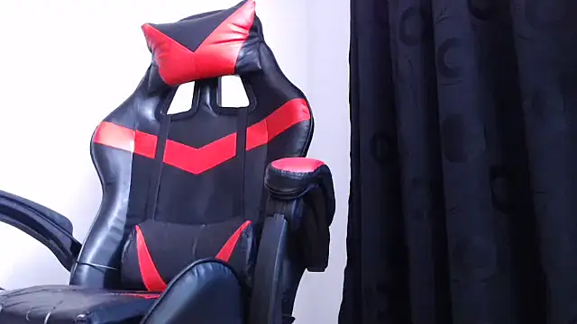 ErosFindomKing élő XXX-chatje