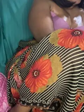 Tara_girl01 Adlı Modelin Canlı XXX Sohbeti