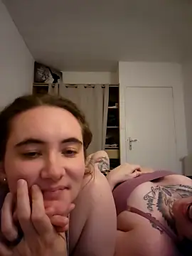 AndHerXO's Webcam Show
