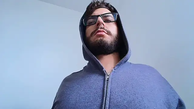 Chat XXX en directo de thomas_gun