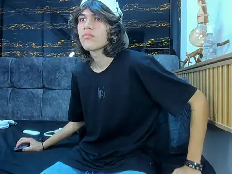 Онлайн чат XXX Diamond_twink