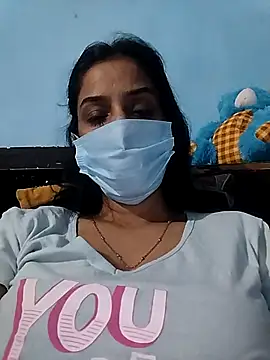 Niharika450 Adlı Modelin Canlı XXX Sohbeti