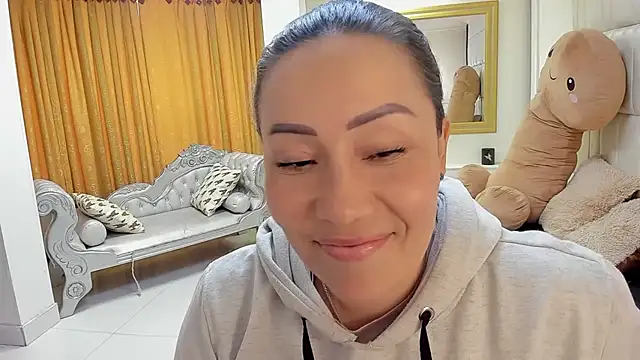 gaby_trent Adlı Modelin Canlı XXX Sohbeti