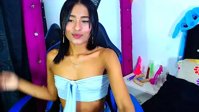 Jenng18 Adlı Modelin Canlı XXX Sohbeti