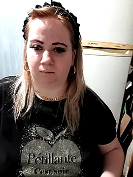 Živý XXX chat Missy_DM