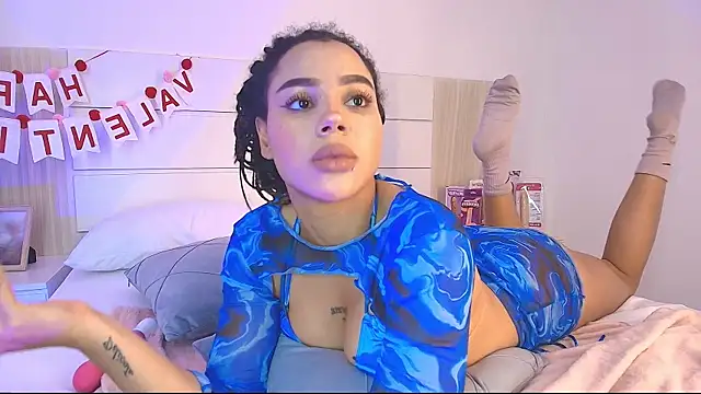 Chat +18 de tamara_walter ao vivo