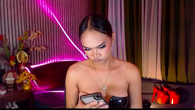 Онлайн чат XXX Unforgettablejulia