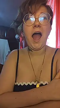 HunnyyLove: онлайн-секс-чат