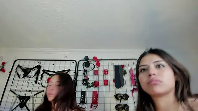 แชท XXX สดของ playful-girls