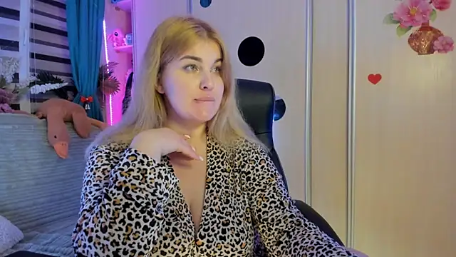 CoraSwon – Live XXX-chat