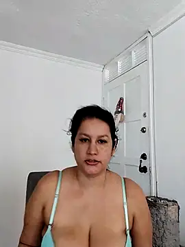 Chat +18 de keilymadam ao vivo