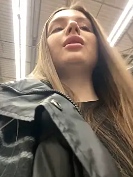 KrisMagnoly Chat XXX live