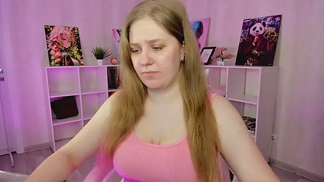 Megan_Violer Adlı Modelin Canlı XXX Sohbeti