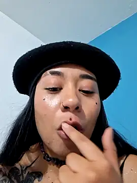 Zafiro_glowのライブXXXチャット